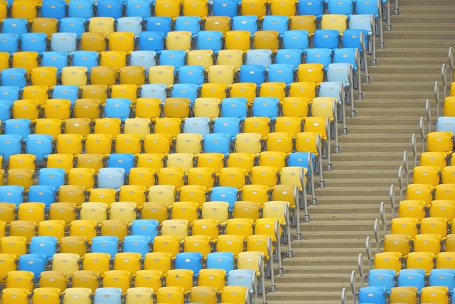 队后防线的 队后防线的